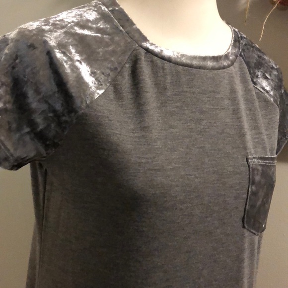 SALE‼️NEW! 💗Velvet pocket dress tunic Silver - Picture 4 of 4